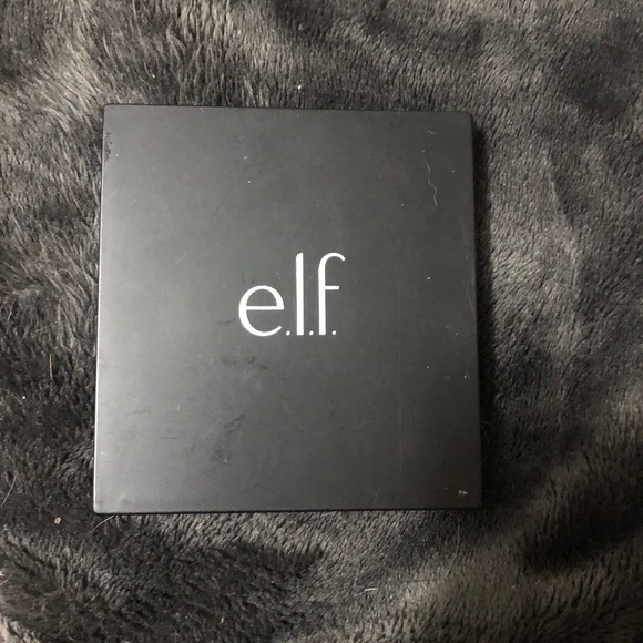 Makeup - Picture 2 of 8